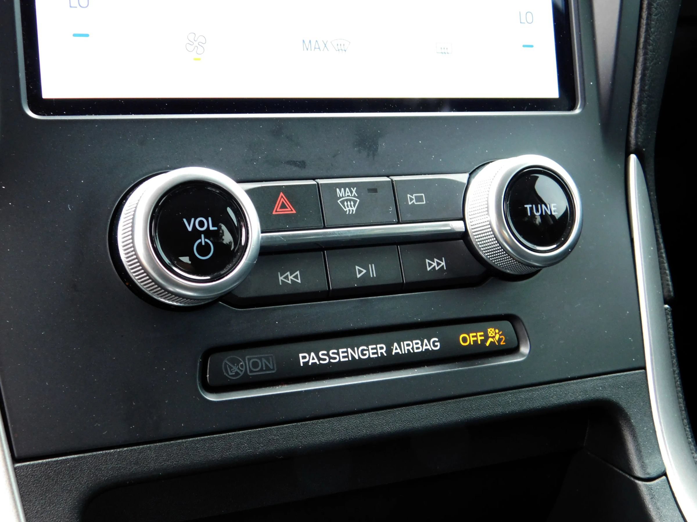 Used 2022 Ford Edge SE AWD/4WD image 19