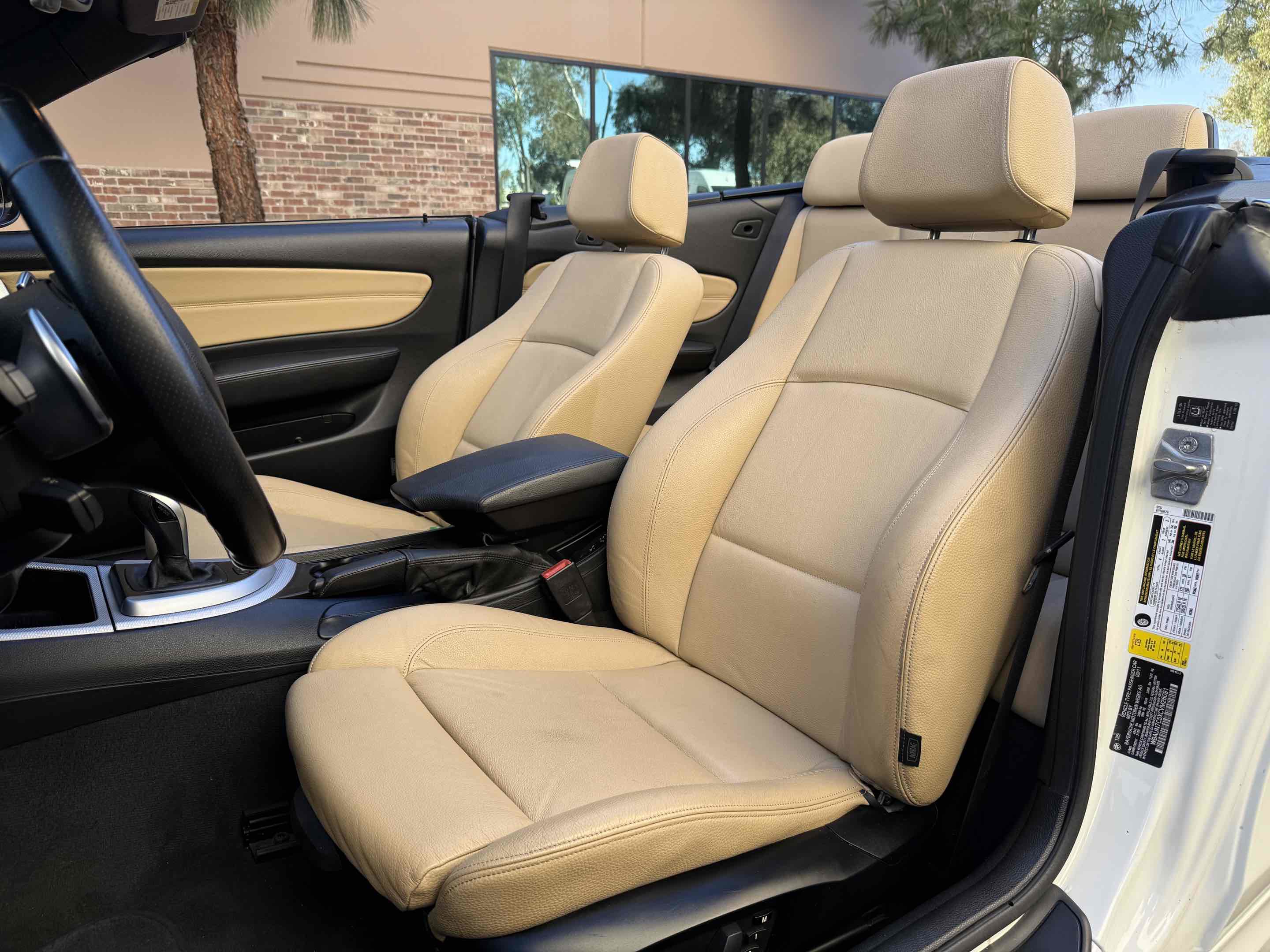 Used 2012 BMW 135i Convertible image 40