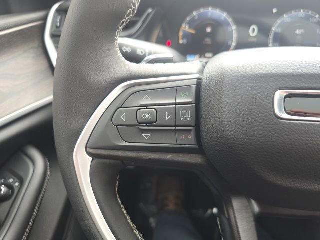 New 2026 Jeep Grand Cherokee Laredo image 13