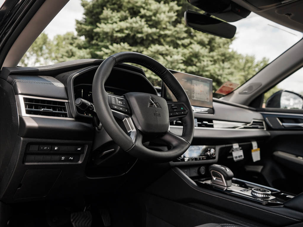 New 2026 Mitsubishi Outlander SE AWD/4WD image 19