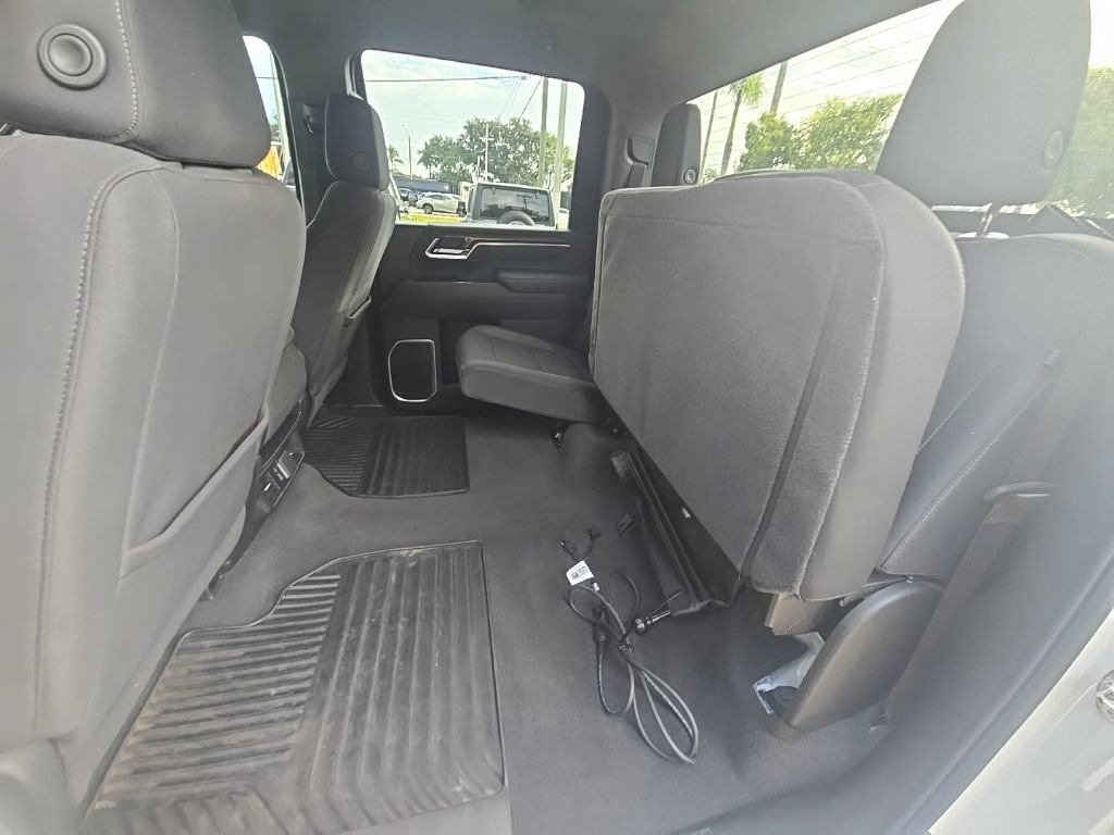 Used 2025 Chevrolet Silverado 2500 LT w/ Convenience Package AWD/4WD image 35