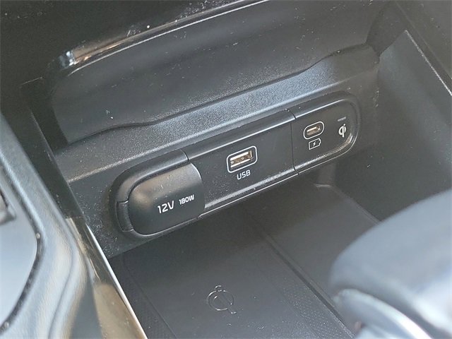 Used 2023 Kia Telluride S image 21