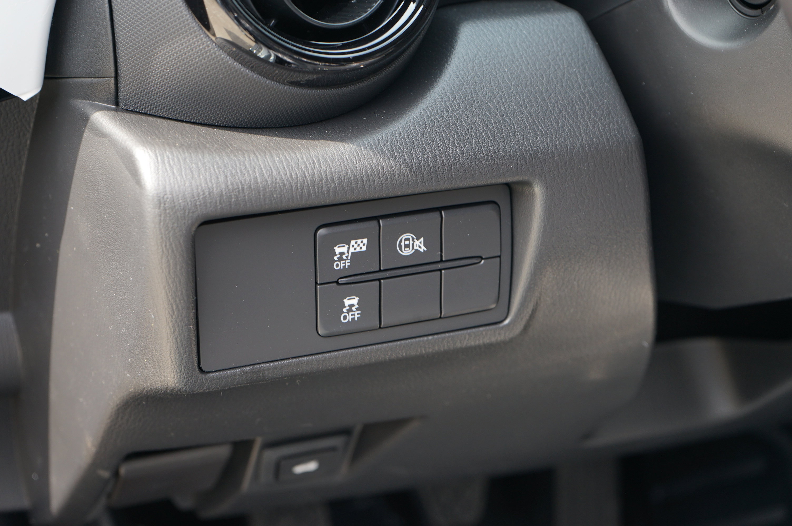 New 2025 MAZDA MX-5 Miata Club w/ Brembo/BBS Recaro Package image 16