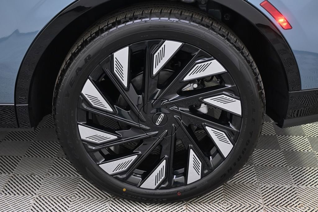 New 2026 Lincoln Nautilus Reserve image 20