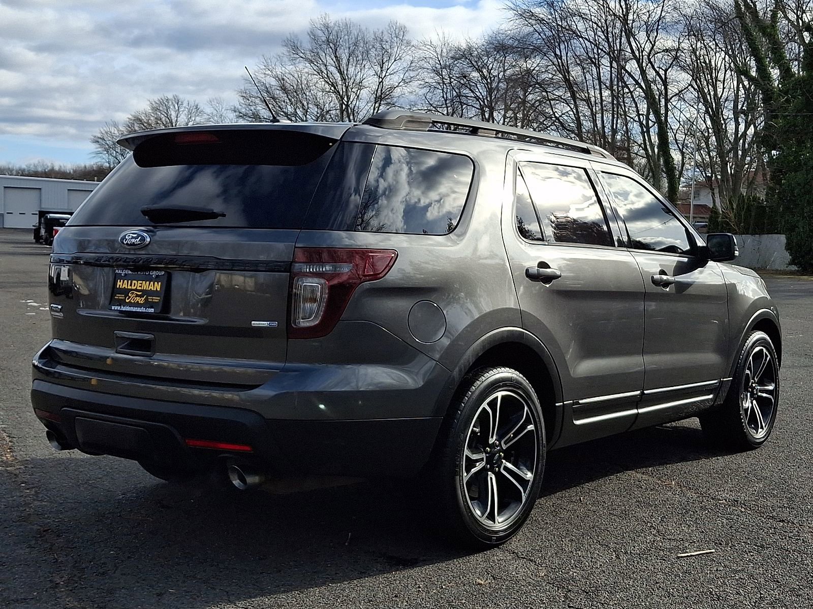Used 2015 Ford Explorer Sport w/ Equipment Group 401A image 7
