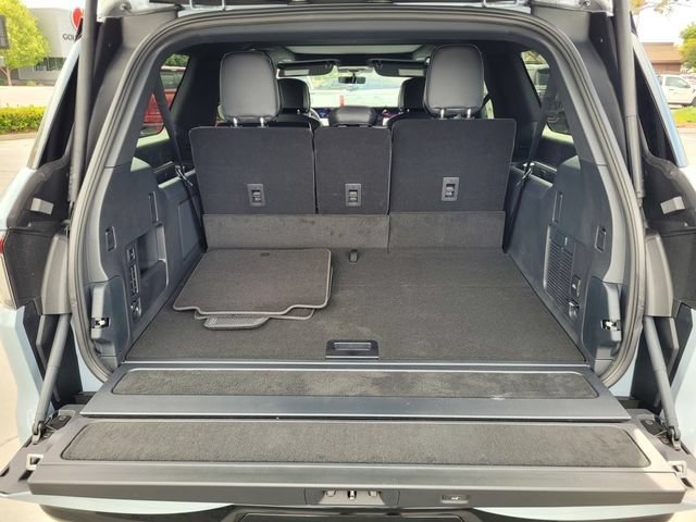 New 2026 Lincoln Navigator L Reserve w/ Jet Appearance Package AWD/4WD image 18