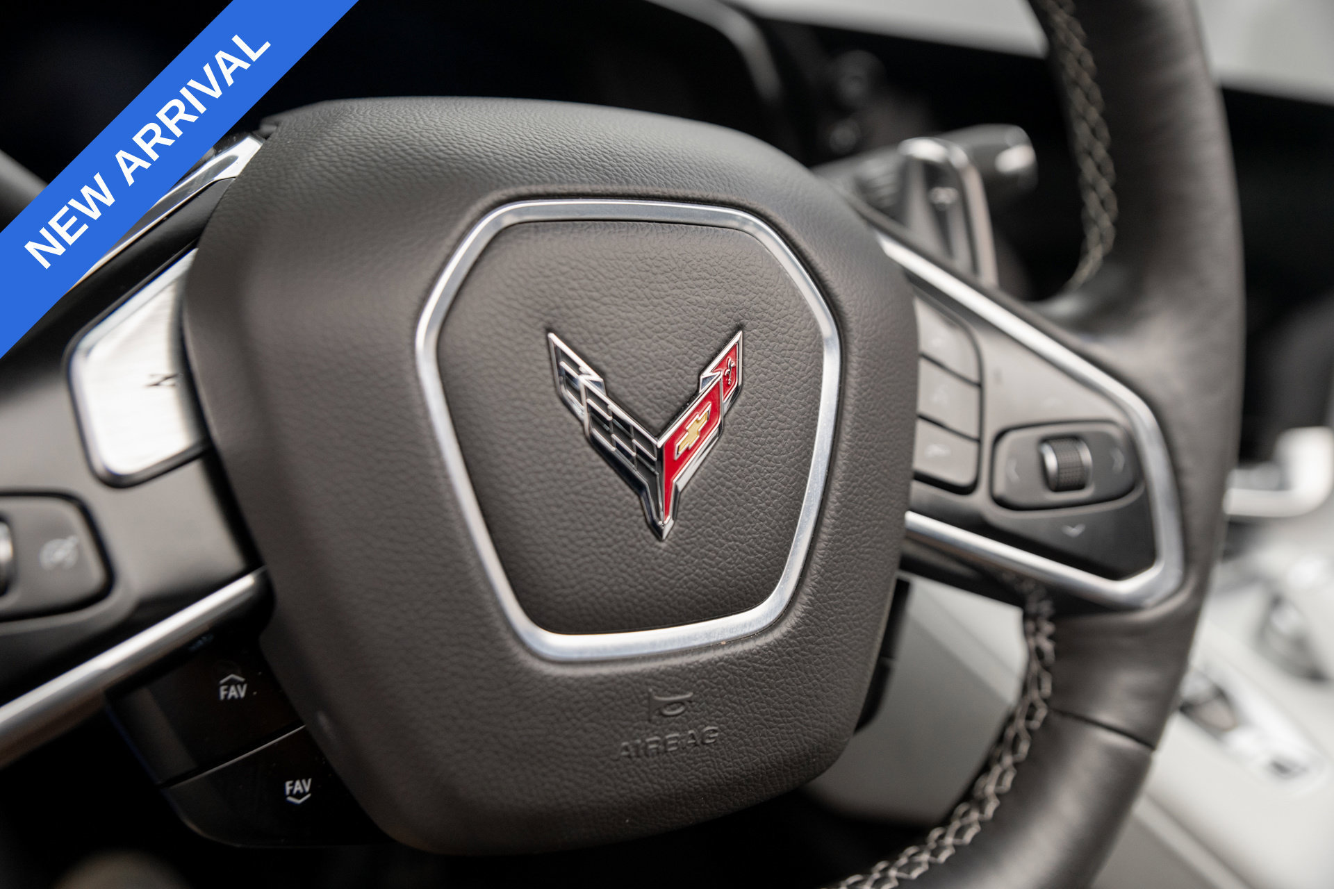 Used 2020 Chevrolet Corvette Stingray Preferred Cpe w/ 2LT Preferred Equipment Group RWD image 18