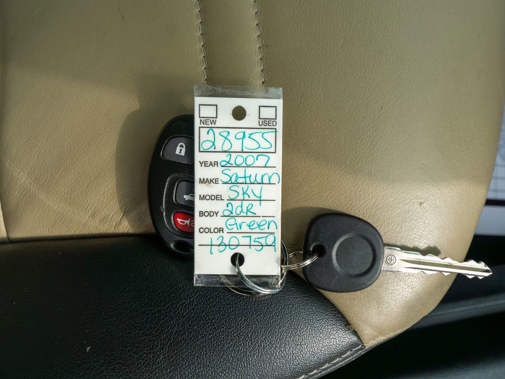 Used 2007 Saturn Sky w/ Premium Trim Pkg image 21