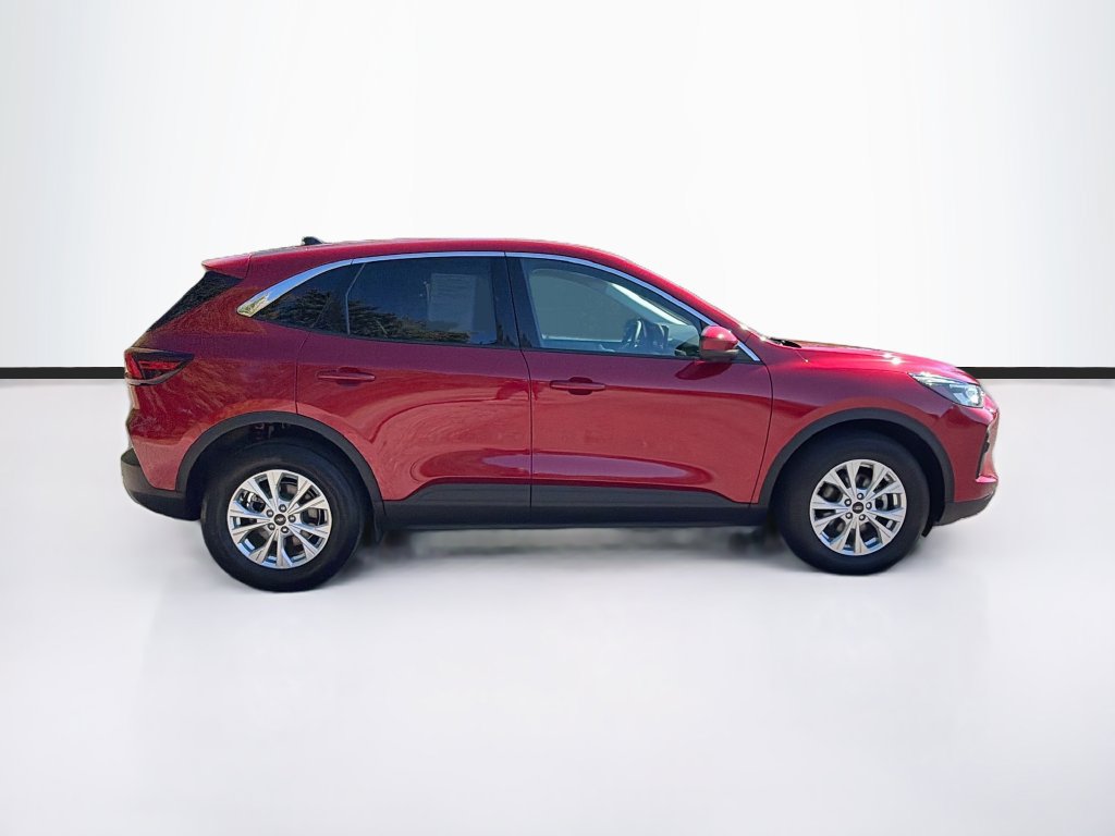 Used 2023 Ford Escape Active w/ Tech Pack #2 AWD/4WD image 4
