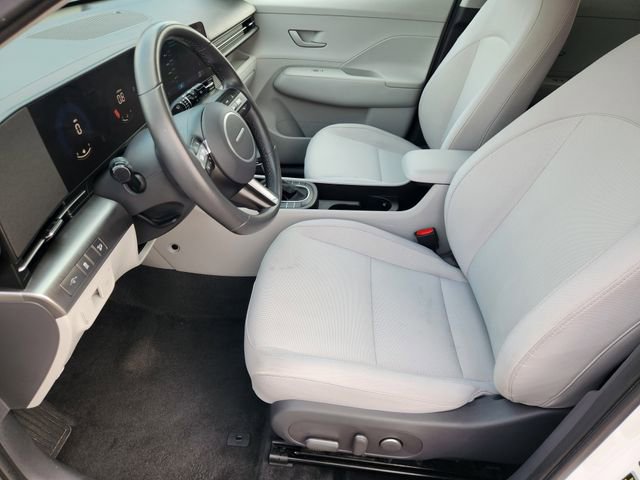 Used 2025 Hyundai Kona SEL image 13