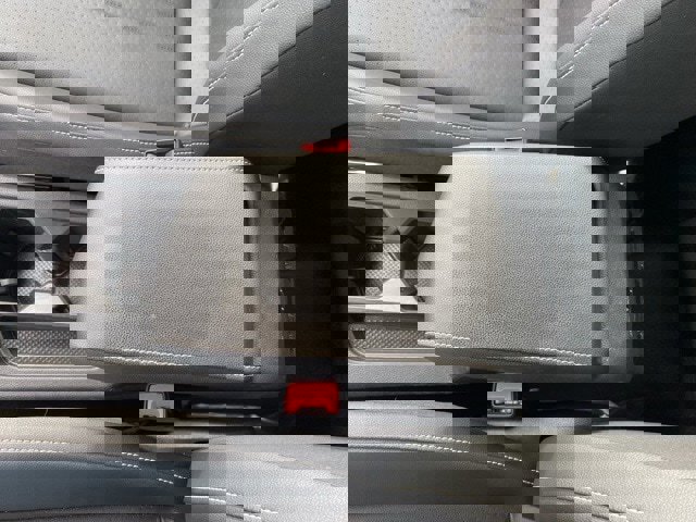 Used 2023 Volkswagen Tiguan SE R-Line image 36