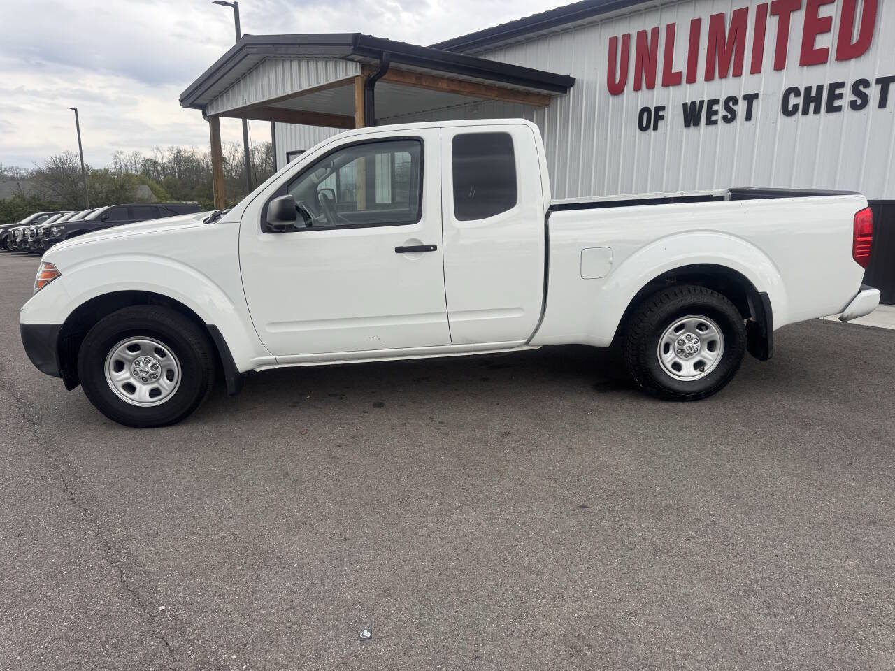 Used 2019 Nissan Frontier S image 11