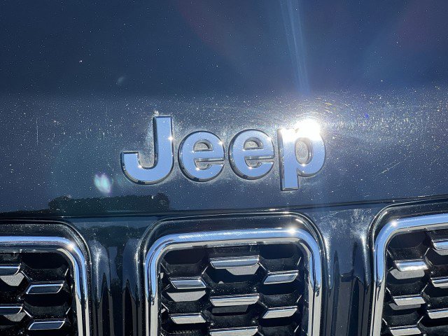 Used 2025 Jeep Compass Limited AWD/4WD image 30