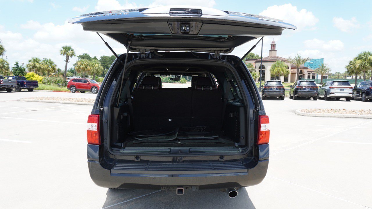 Used 2015 Ford Expedition EL Platinum RWD image 37