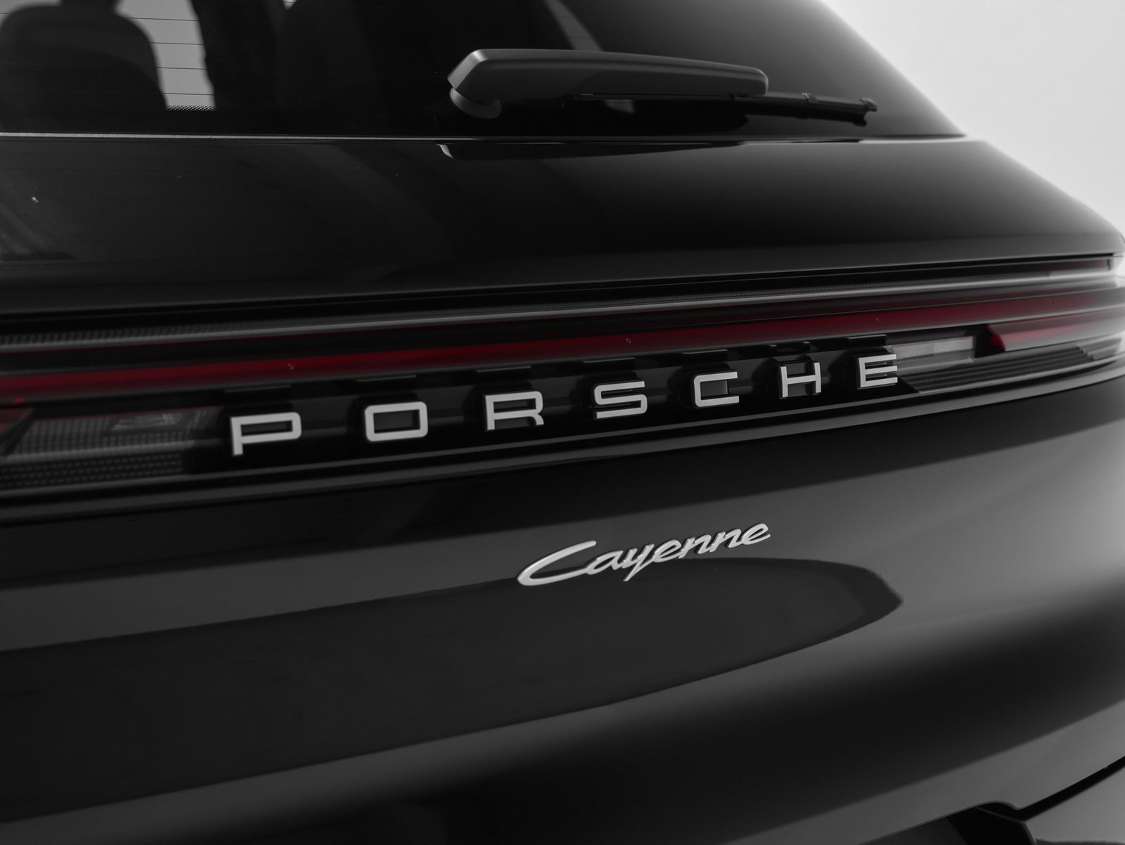 Certified 2025 Porsche Cayenne image 17