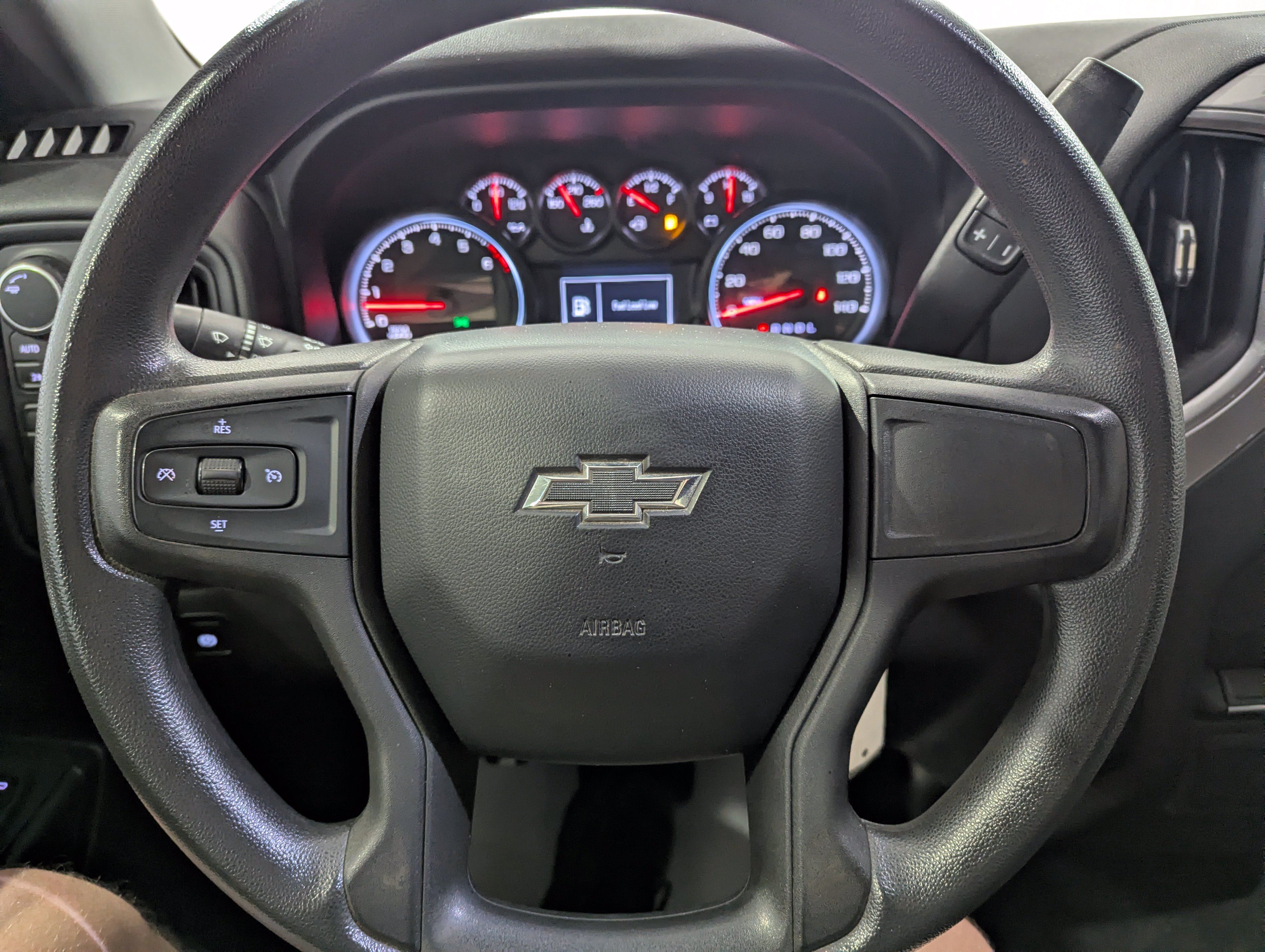 Used 2019 Chevrolet Silverado 1500 Custom Trail Boss w/ Custom Convenience Package AWD/4WD image 17