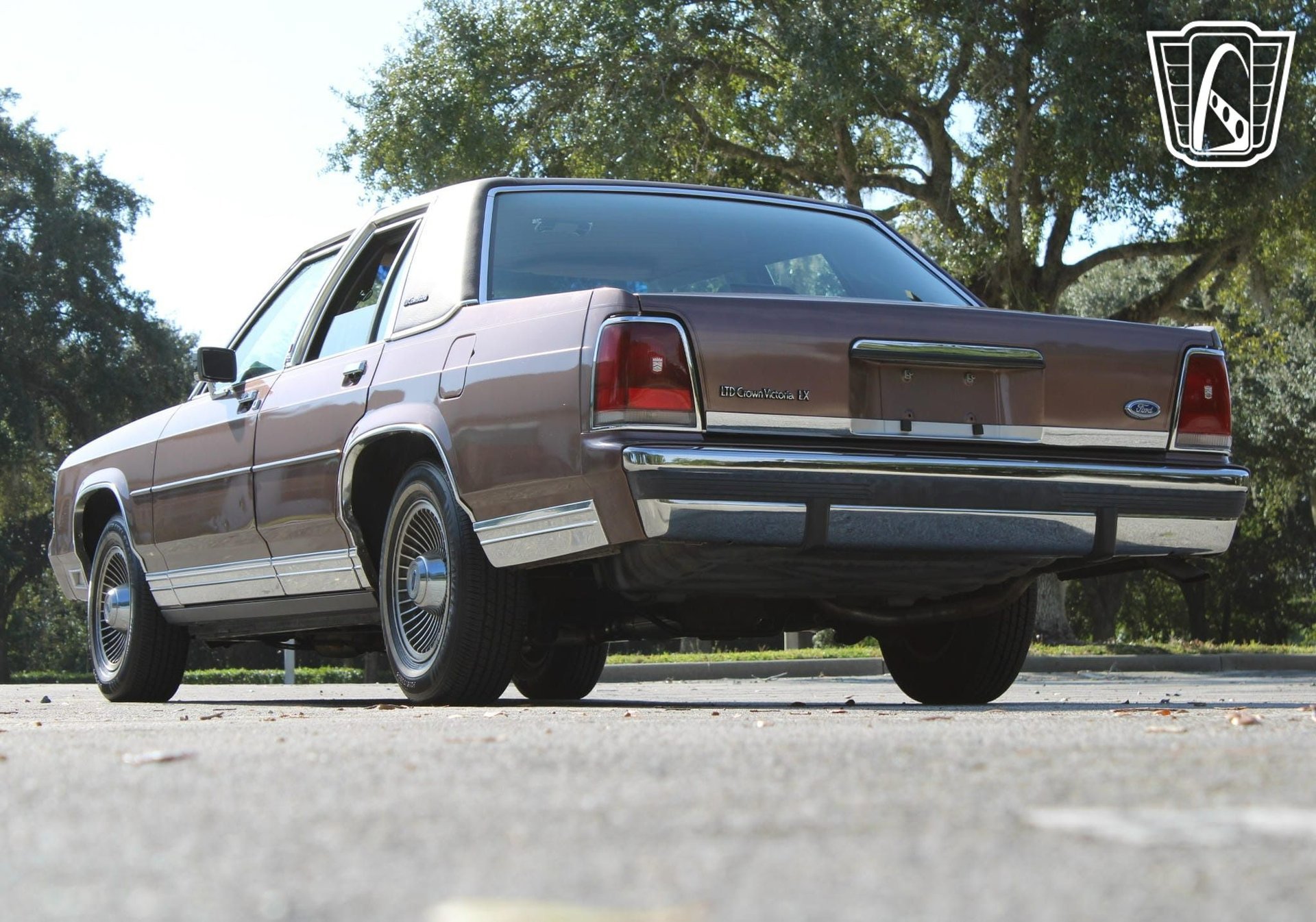 Used 1989 Ford LTD Crown Victoria image 7