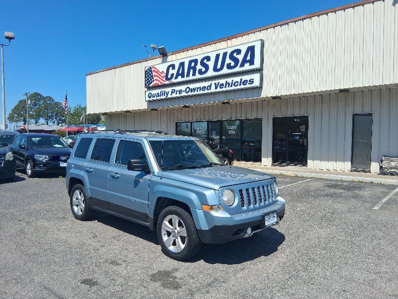 Used 2013 Jeep Patriot Limited w/ Sun/Sound Group FWD image 12