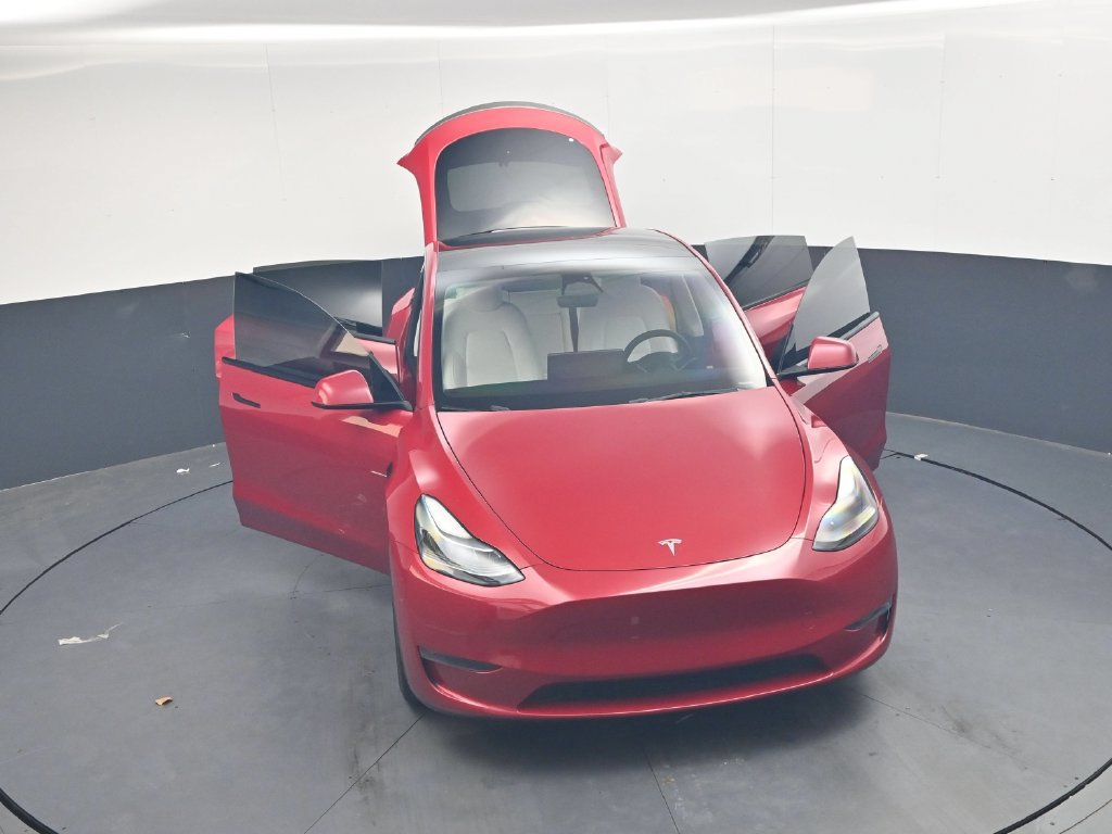 Used 2023 Tesla Model Y Performance AWD/4WD image 34