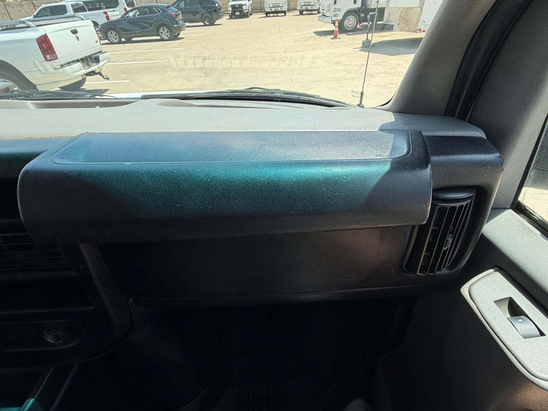 Used 2015 Chevrolet Express 2500 LT RWD image 22