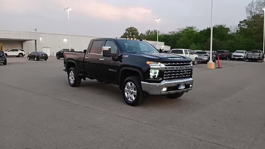 Used 2022 Chevrolet Silverado 3500 LTZ w/ LTZ Premium Package image 2