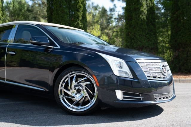 Used 2013 Cadillac XTS Platinum image 7