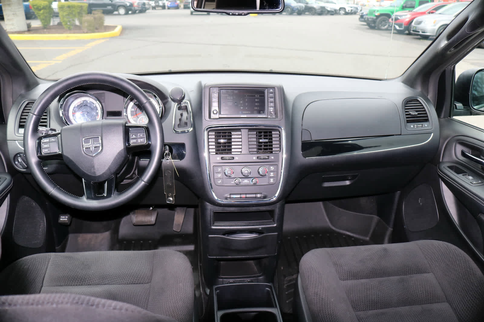 Used 2017 Dodge Grand Caravan SE FWD image 13