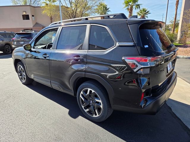 Used 2025 Subaru Forester Premium image 6