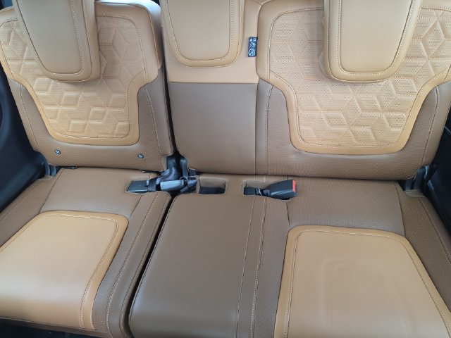 Certified 2025 Nissan Armada Platinum Reserve RWD image 18