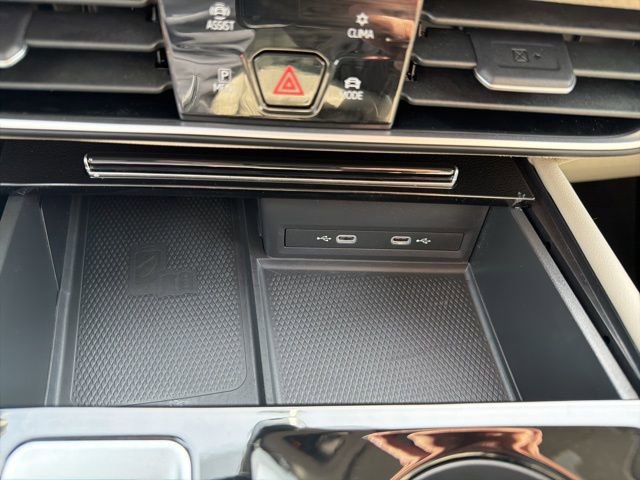 Certified 2024 Volkswagen Atlas SE w/ Panoramic Sunroof Package image 15