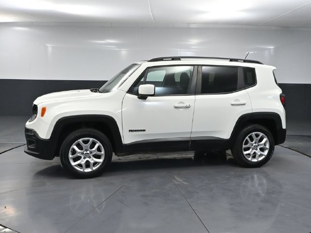 Used 2017 Jeep Renegade Latitude w/ Cold Weather Group AWD/4WD image 7