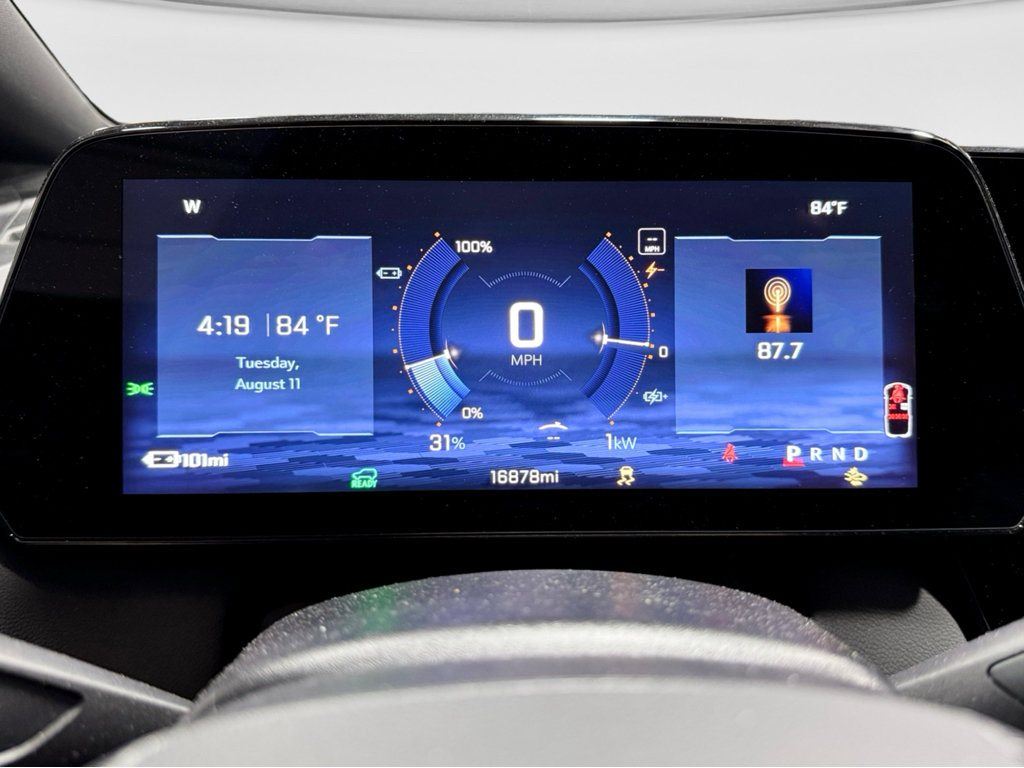 Used 2024 Chevrolet Equinox EV RS FWD image 10