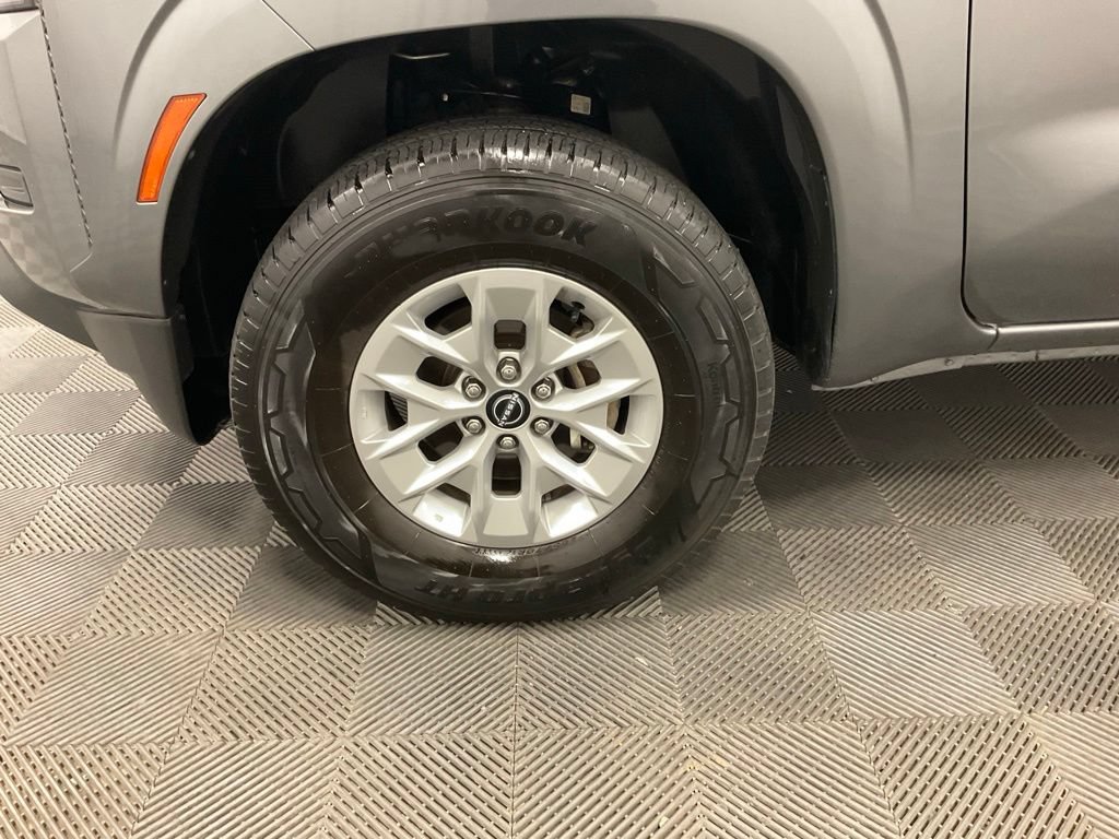 Used 2024 Nissan Frontier SV AWD/4WD image 9