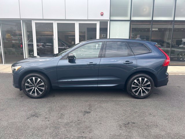 Certified 2025 Volvo XC60 B5 Plus w/ Climate Package AWD/4WD image 2