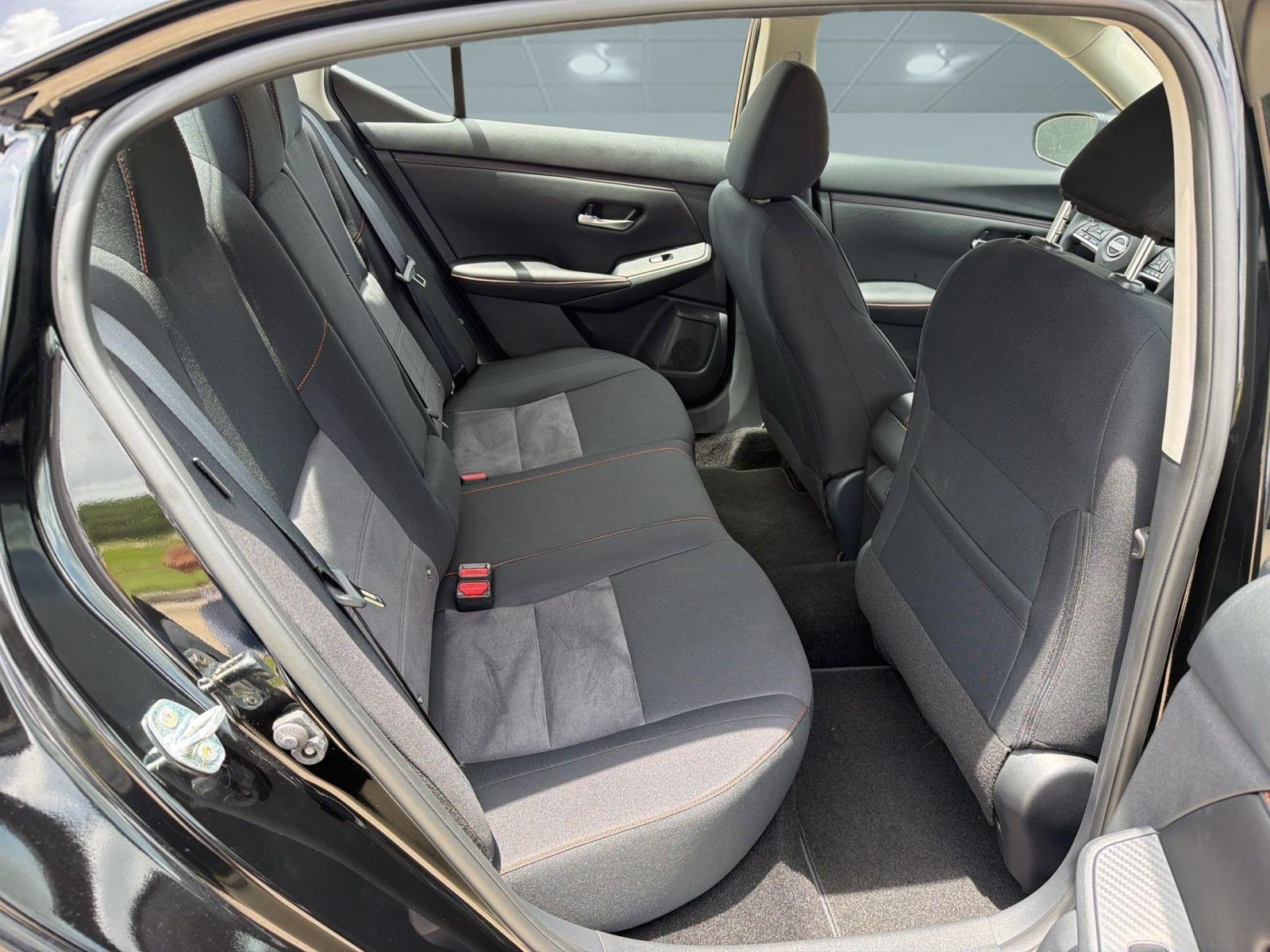 Used 2025 Nissan Sentra SR w/ Midnight Edition FWD image 29