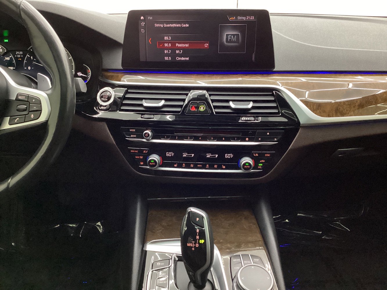 Used 2019 BMW 540i xDrive w/ Convenience Package image 28