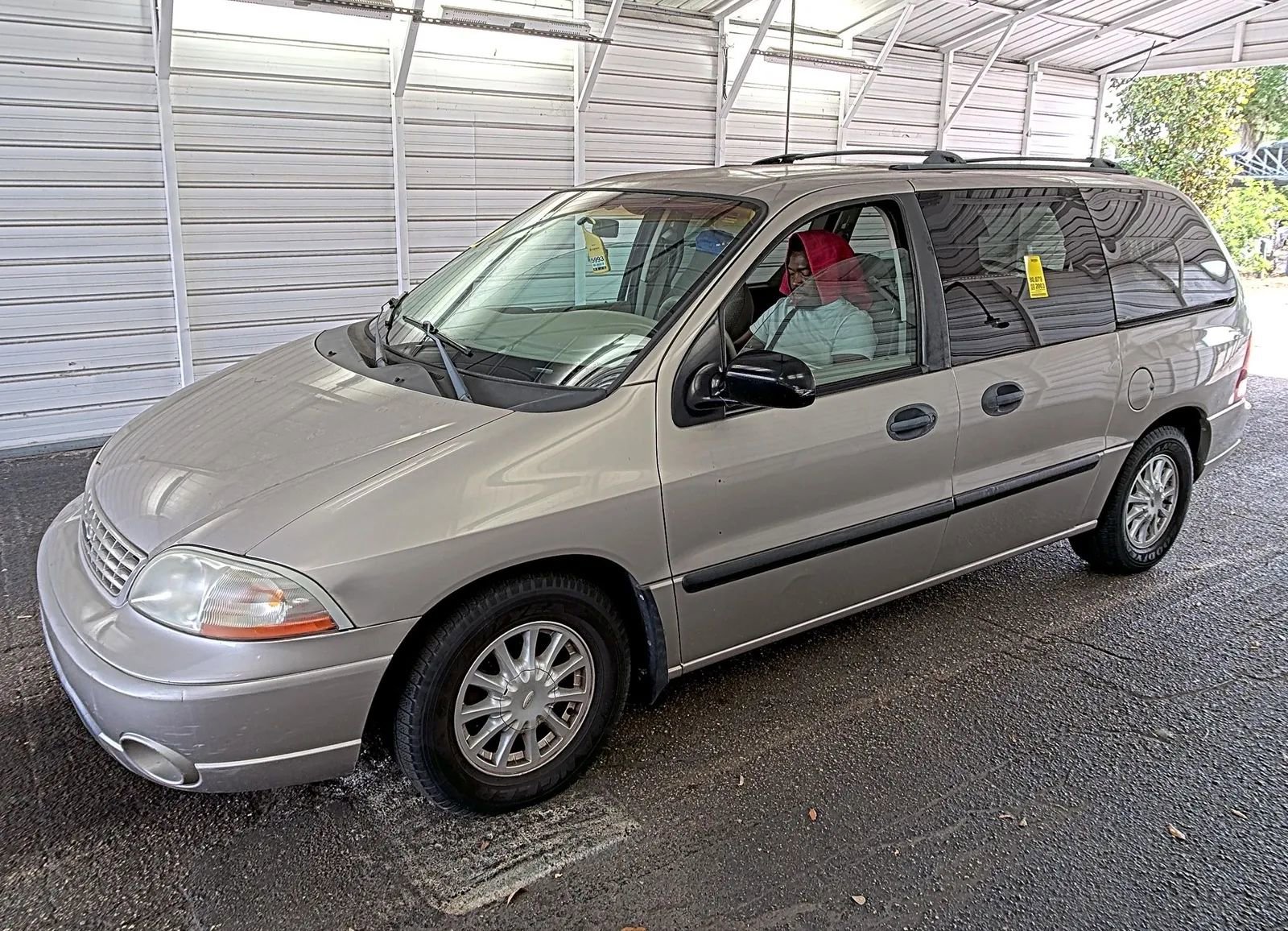 Used 2003 Ford Windstar LX FWD image 1