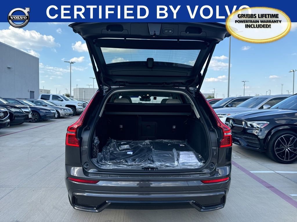Used 2025 Volvo XC60 T8 Plus w/ Protection Package Premier image 15