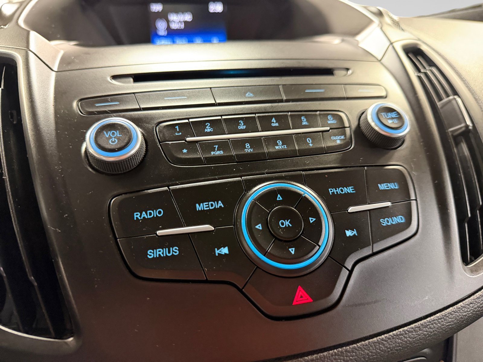 Used 2017 Ford Escape SE AWD/4WD image 30