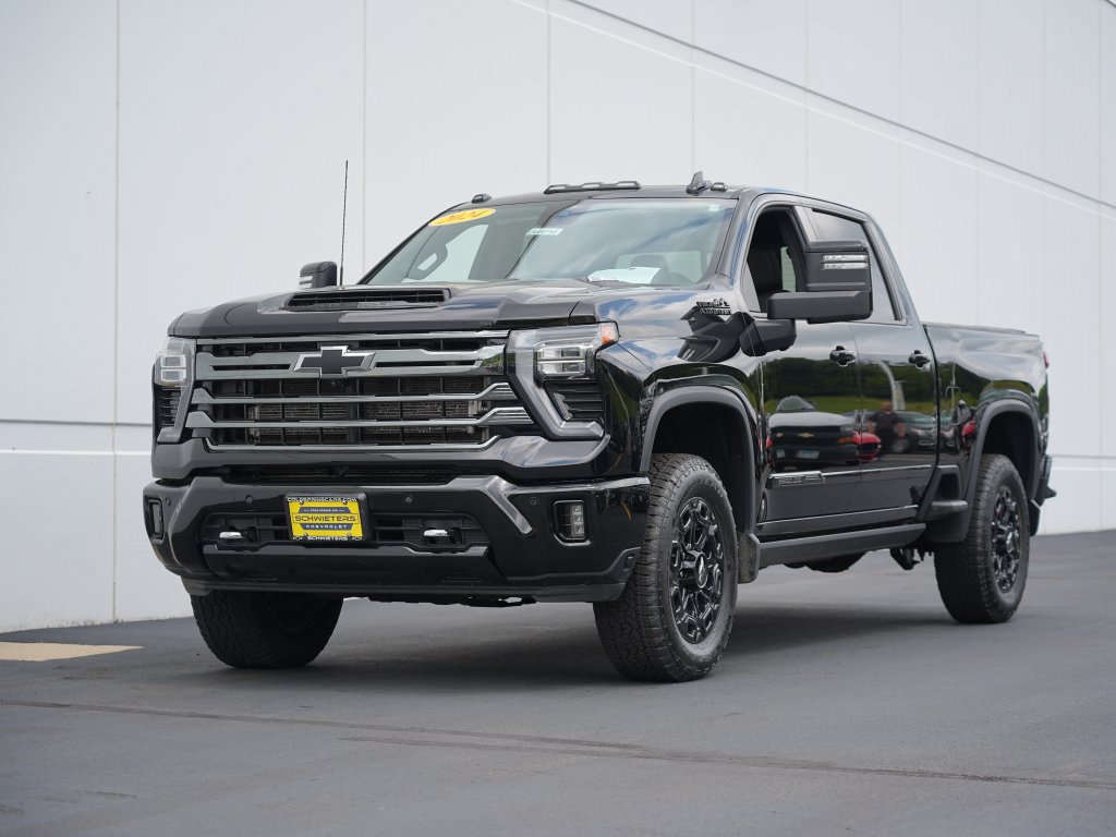 Certified 2024 Chevrolet Silverado 3500 High Country w/ High Country Premium Package AWD/4WD image 8