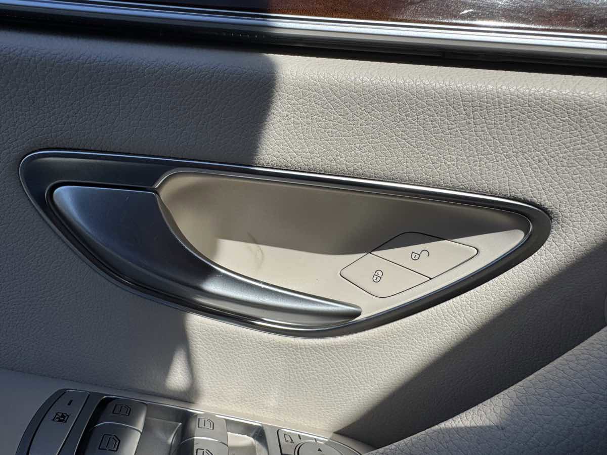 Used 2019 Mercedes-Benz E 300 4MATIC w/ Premium 1 Package image 28