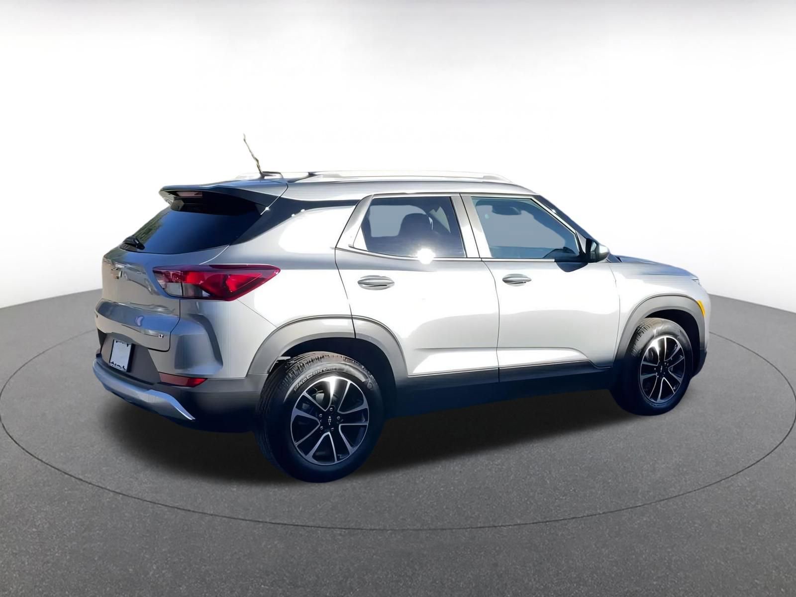 Used 2025 Chevrolet TrailBlazer LT image 14