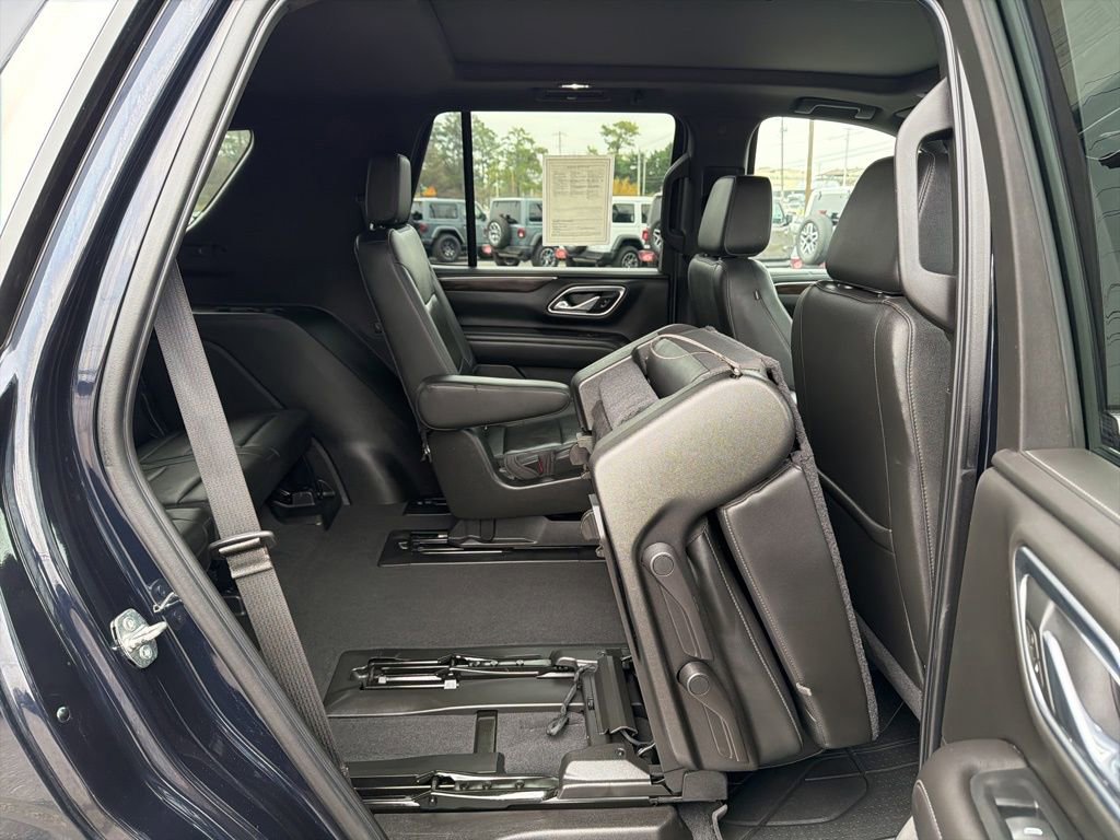 Used 2021 Chevrolet Tahoe LT w/ LT Signature Package image 19