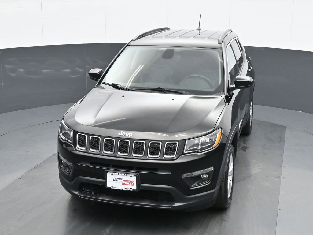Used 2019 Jeep Compass Latitude AWD/4WD image 16