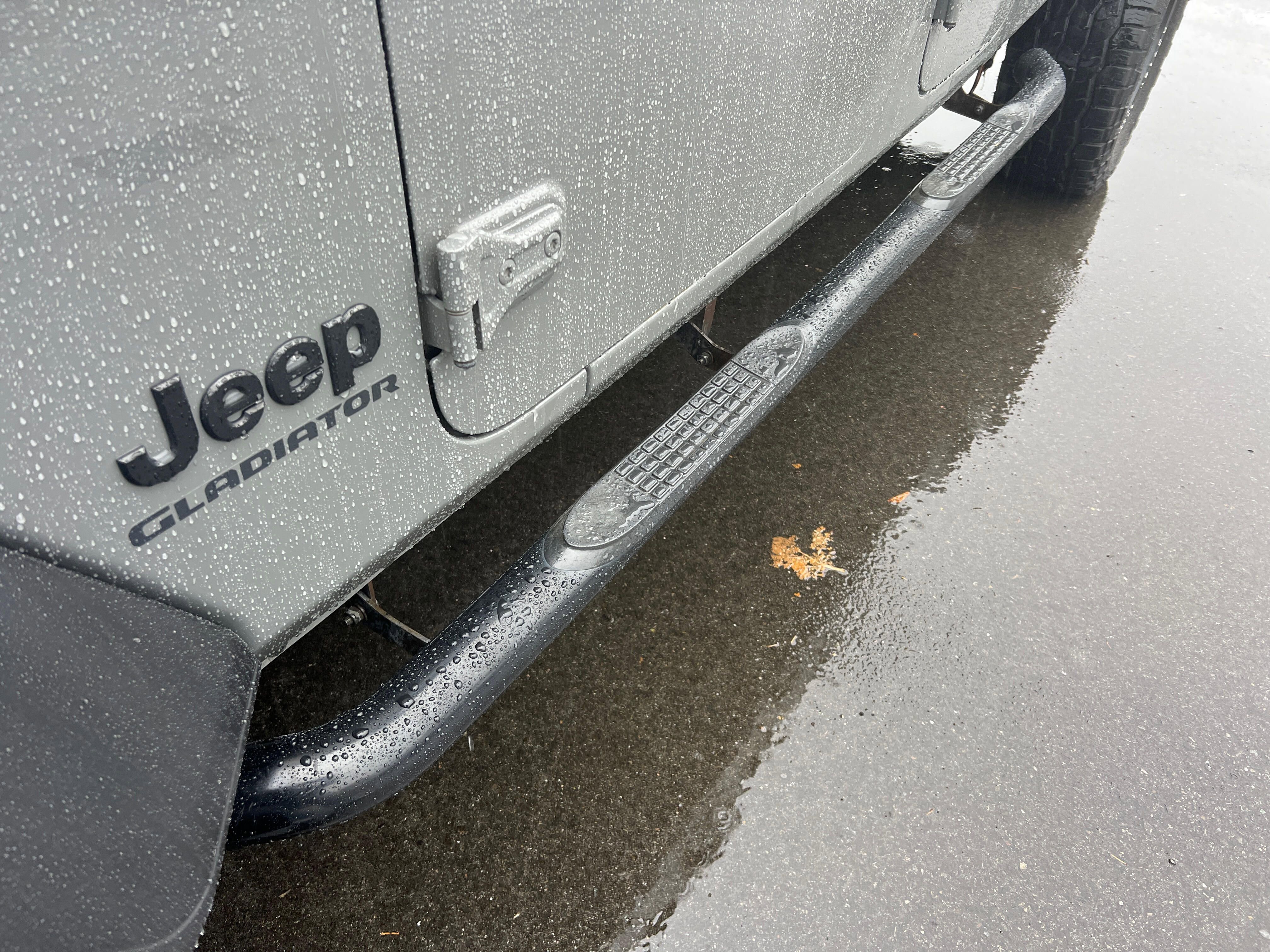 Used 2021 Jeep Gladiator Sport image 9
