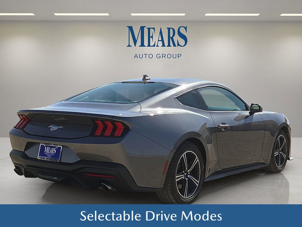 Used 2024 Ford Mustang EcoBoost image 6