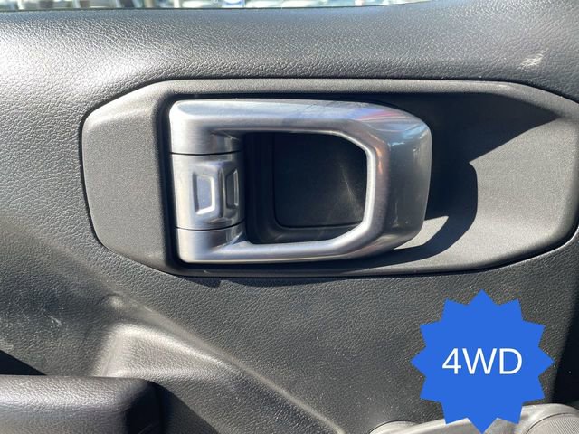 Used 2021 Jeep Gladiator Sport image 22