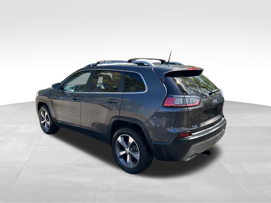 Used 2019 Jeep Cherokee Limited image 3
