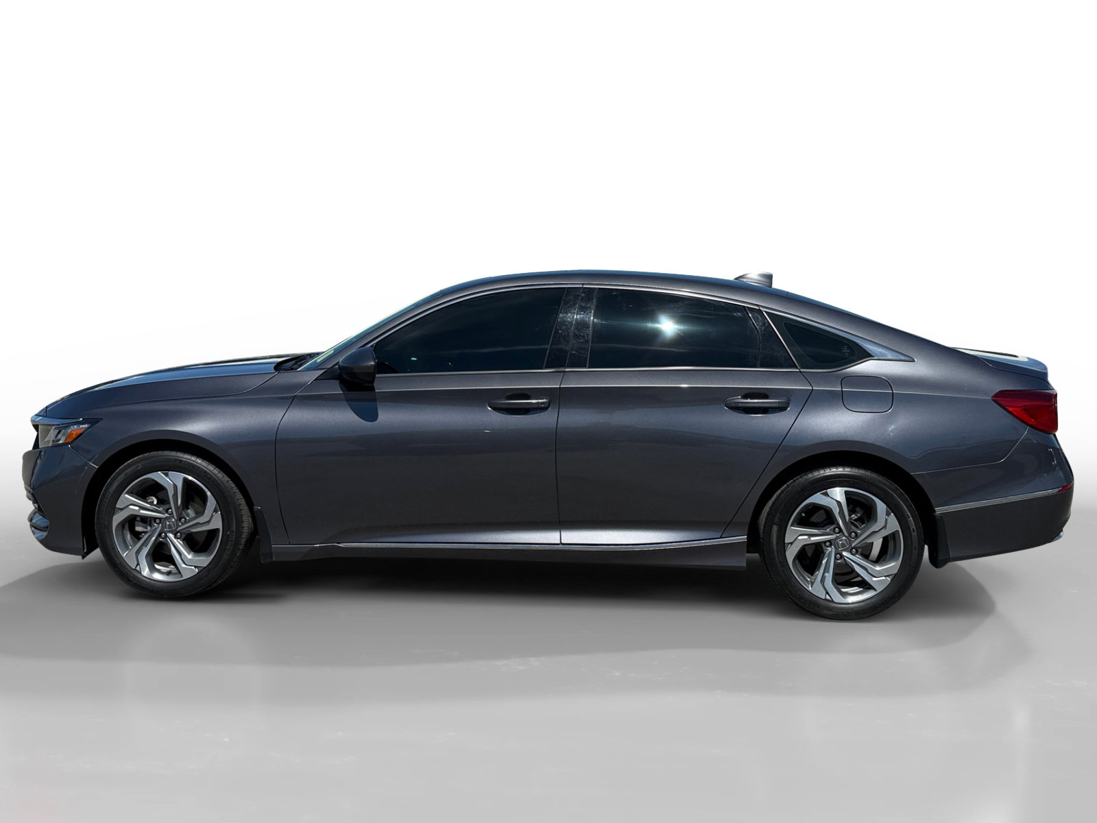 Used 2020 Honda Accord EX image 2