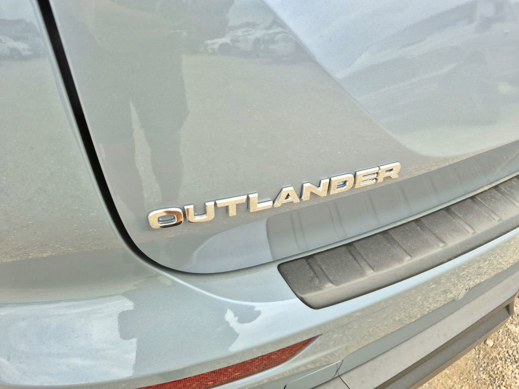 New 2026 Mitsubishi Outlander Trail Edition image 13